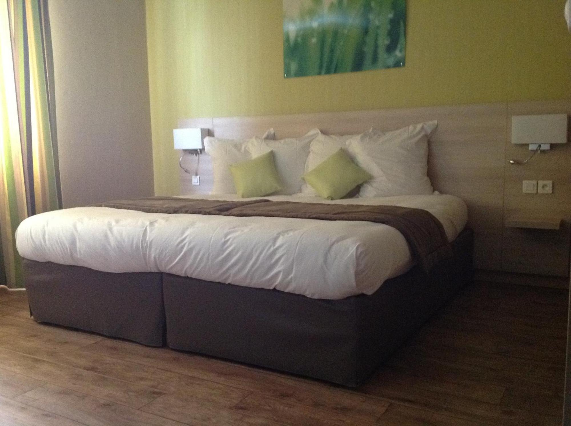 The Originals City, Hotel Des Lys, دْرو المظهر الخارجي الصورة
